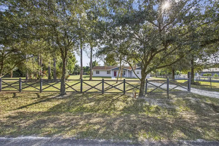 16318 E Glasgow Drive, The Acreage, FL 33470 - Image #3