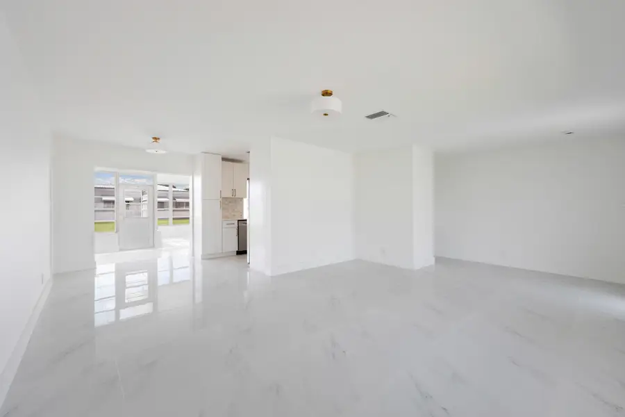 8508 NW 59th Place, Tamarac, FL 33321 - Image #3