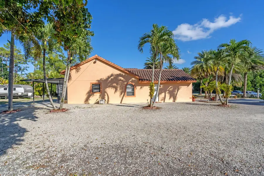 15857 N 75th Lane N, Loxahatchee, FL 33470 - Image #2