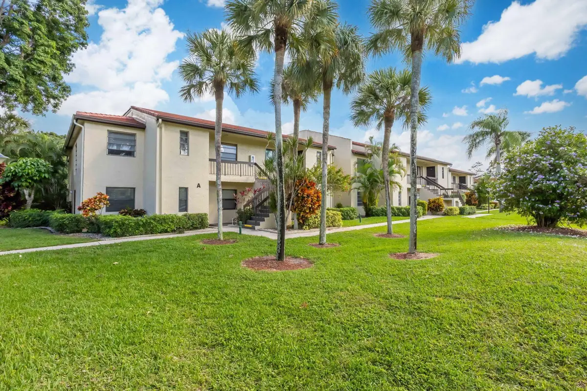21215 Lago Circle #C, Boca Raton, FL 33433 - Image #1
