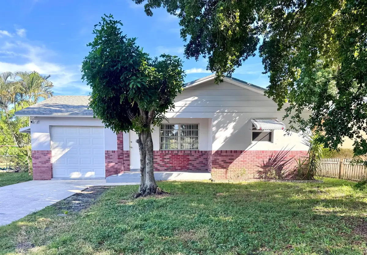 3692 Corrigan Court, Palm Springs, FL 33461 - Image #1