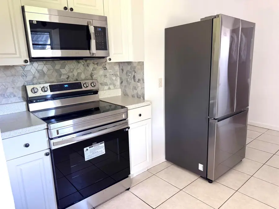 3692 Corrigan Court, Palm Springs, FL 33461 - Image #2