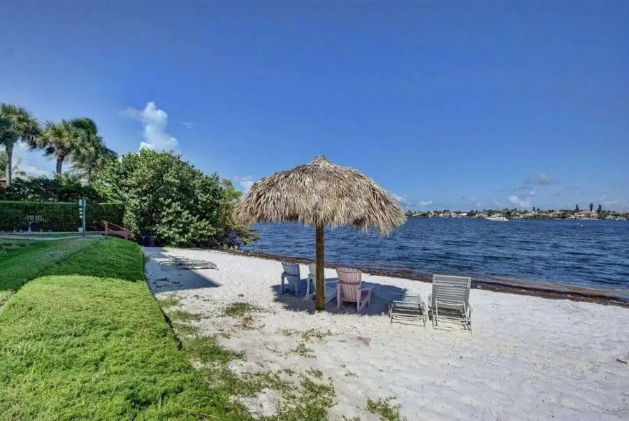 900 Scotia Drive #105, Hypoluxo, FL 33462 - Image #2