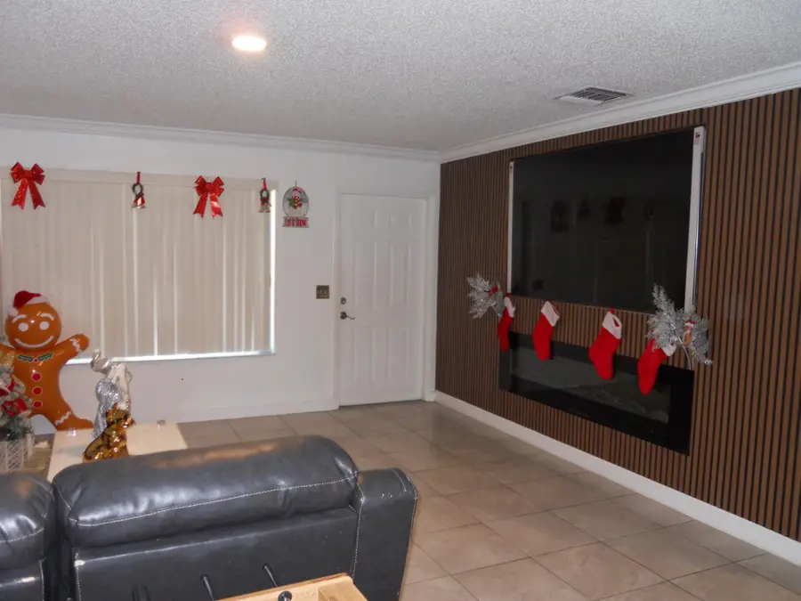 4774 Orleans Court #C, West Palm Beach, FL 33415 - Image #2