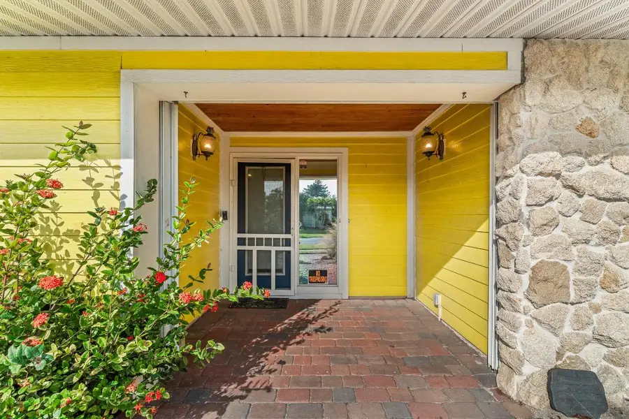 1425 SE San Sovina Terrace, Port Saint Lucie, FL 34952 - Image #3