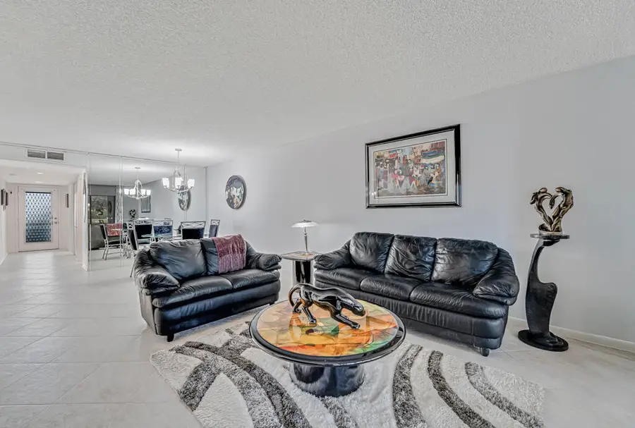 15301 Pembridge Avenue #49, Delray Beach, FL 33484 - Image #2