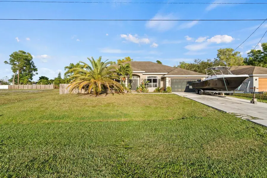 370 SW Tulip Boulevard, Port Saint Lucie, FL 34953 - Image #3