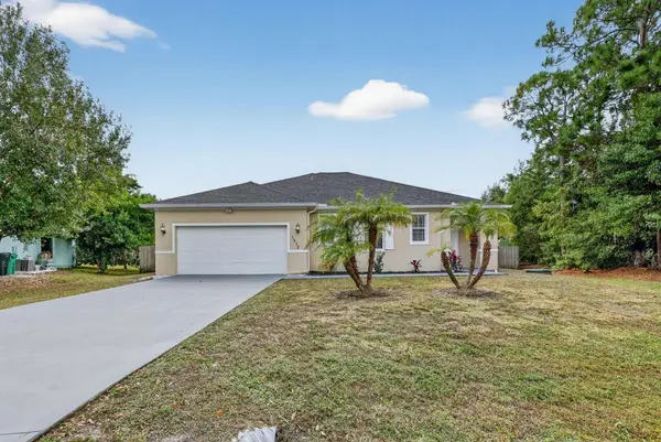 1572 SW Gager Road, Port St Lucie, FL 34953
