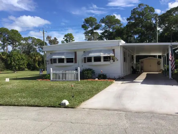 26 Mediterranean Boulevard E, Port St Lucie, FL 34952