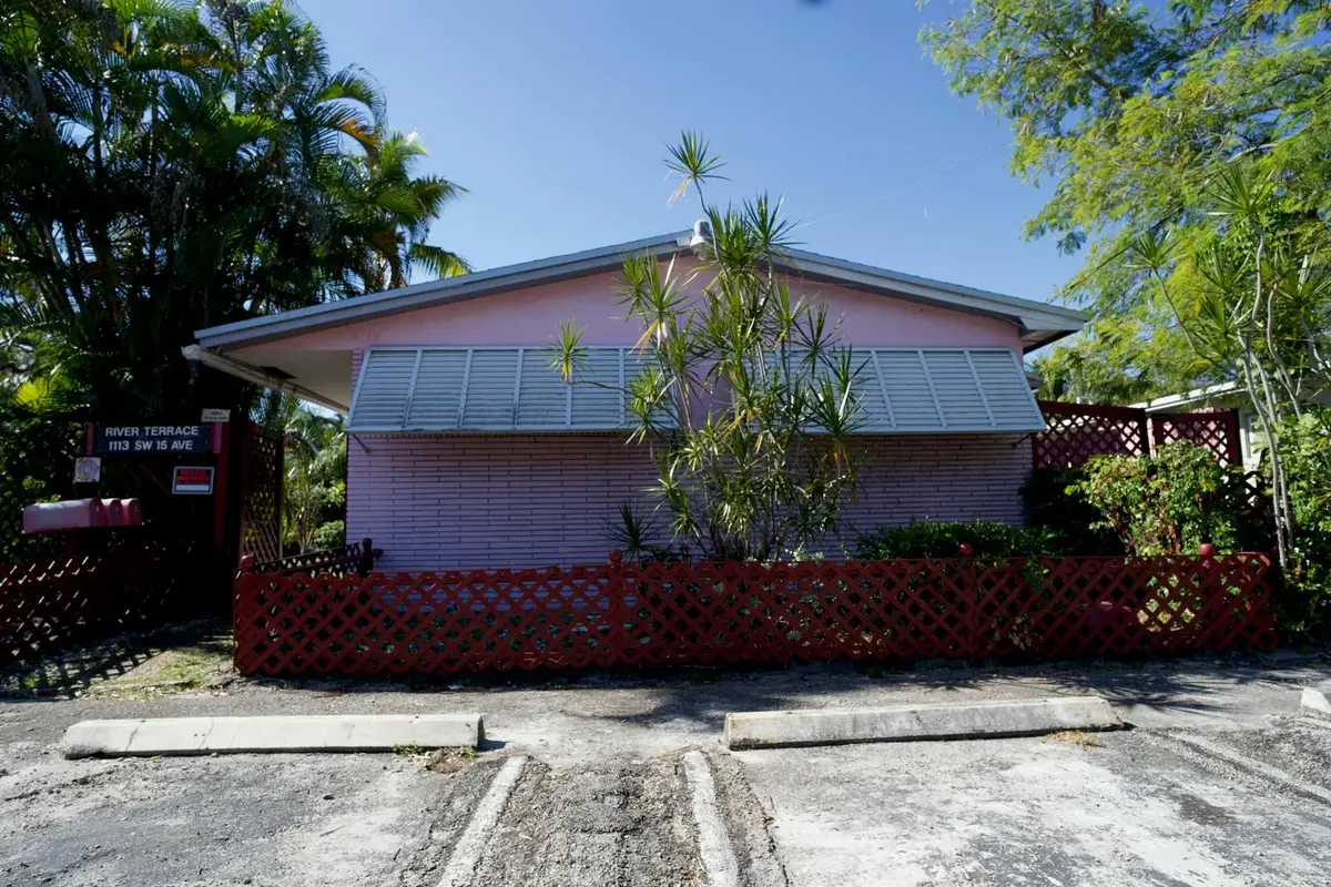 1113 SW 15th Avenue, Fort Lauderdale, FL 33312 - Image #1