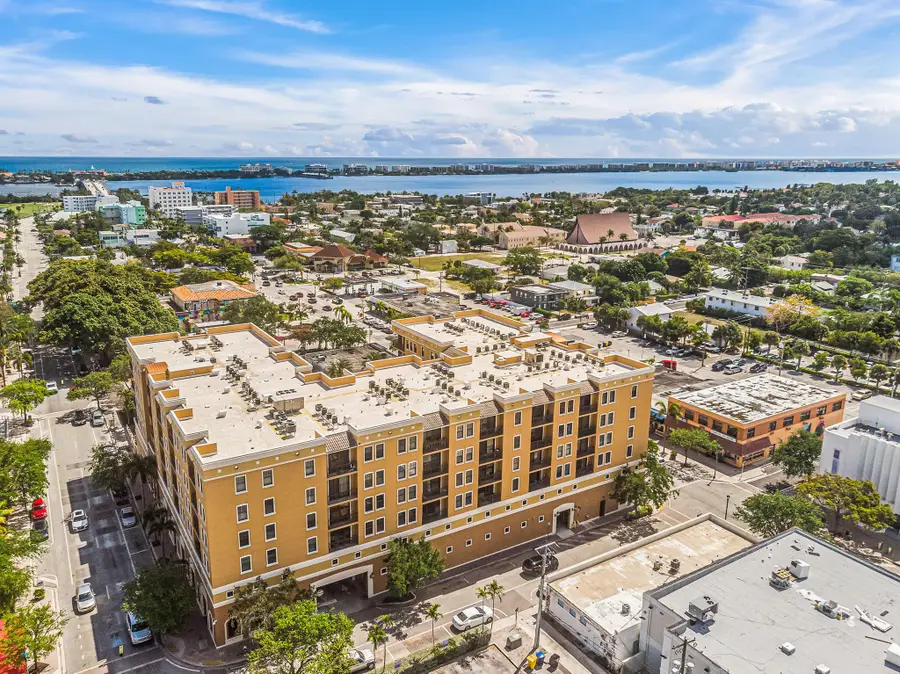 511 Lucerne Avenue #607, Lake Worth Beach, FL 33460 - Image #2
