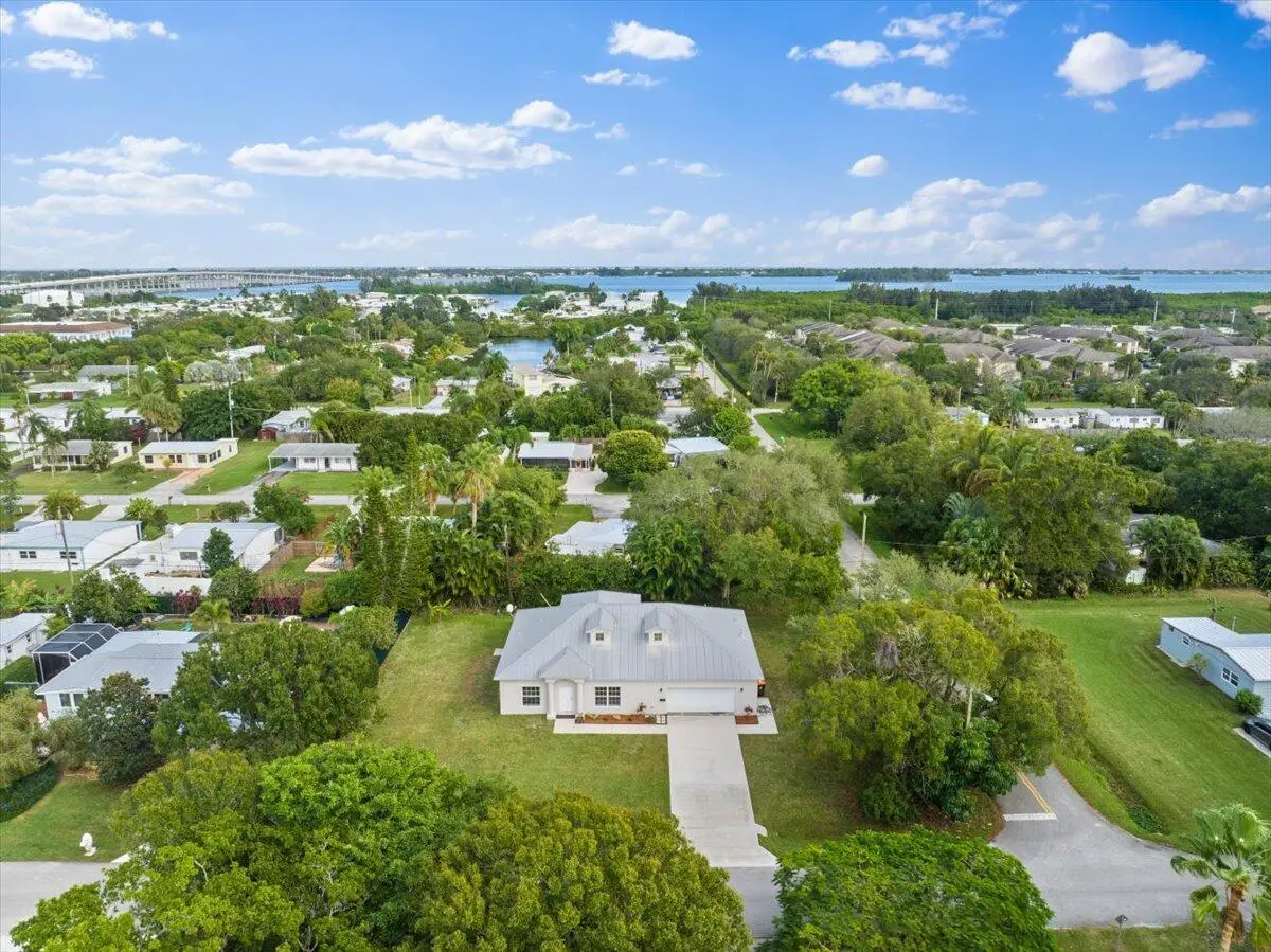 1410 4th Court, Vero Beach, FL 32960 - Image #1