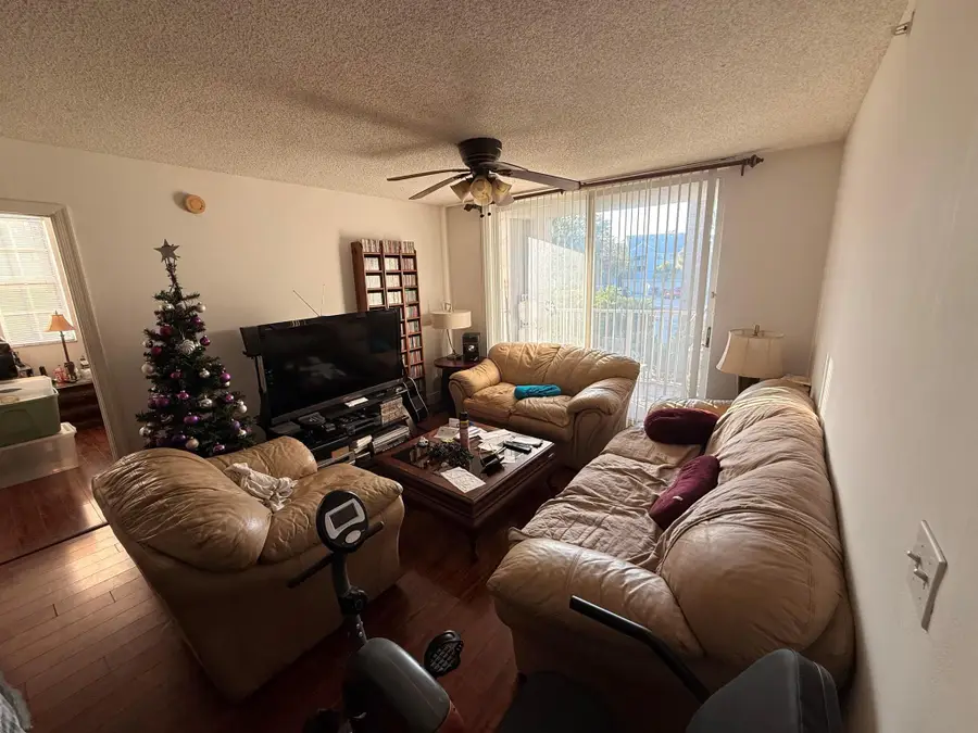 520 SW 111th Avenue #202, Pembroke Pines, FL 33025 - Image #3