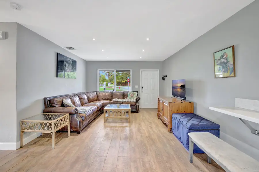 3241 SW 19th Street, Fort Lauderdale, FL 33312 - Image #3