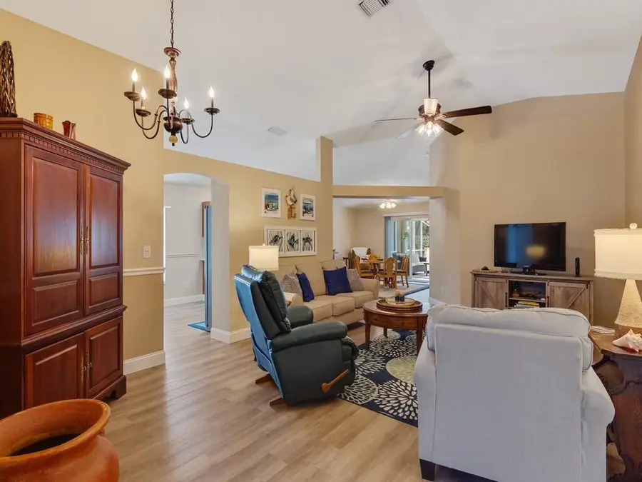 973 E 13th Square, Vero Beach, FL 32960 - Image #3