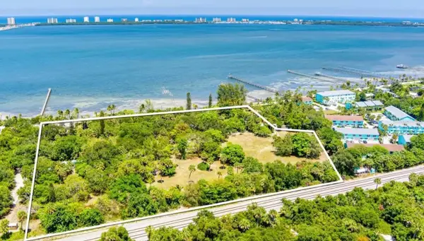 13377 S Indian River Drive, Jensen Beach, FL 34957