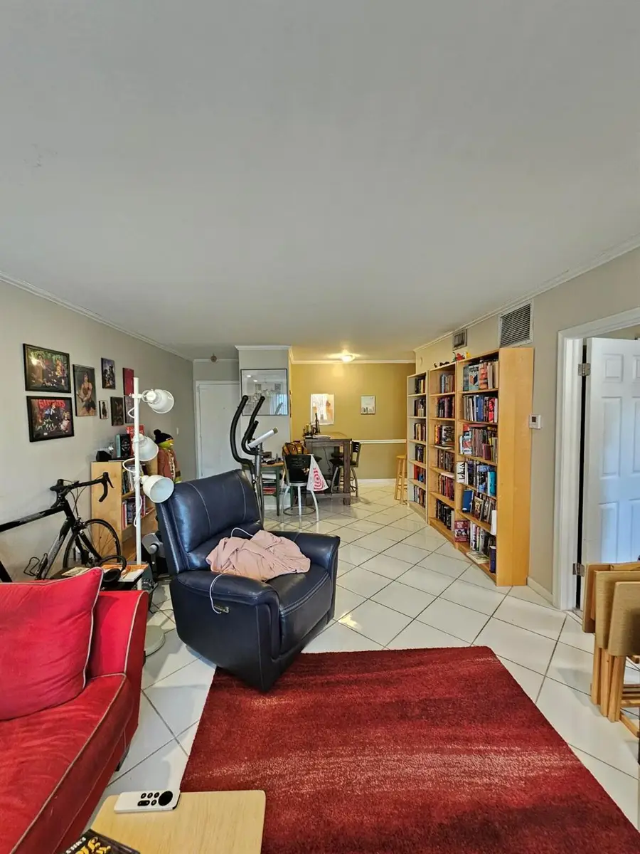 119 NE 19th Court #211g, Wilton Manors, FL 33305 - Image #2