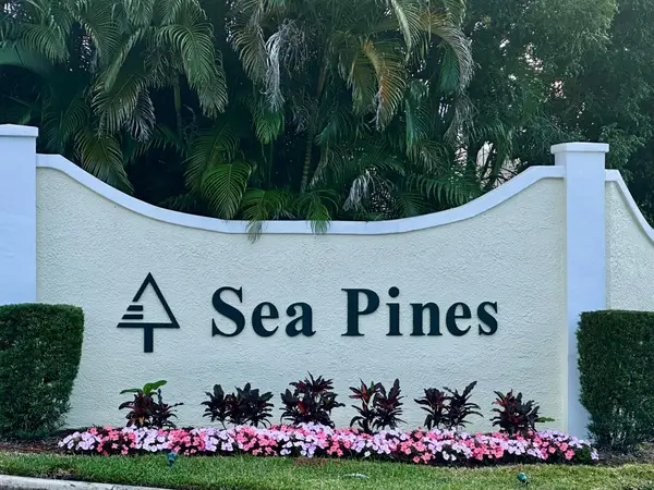 10819 SE Sea Pines Circle, Hobe Sound, FL 33455