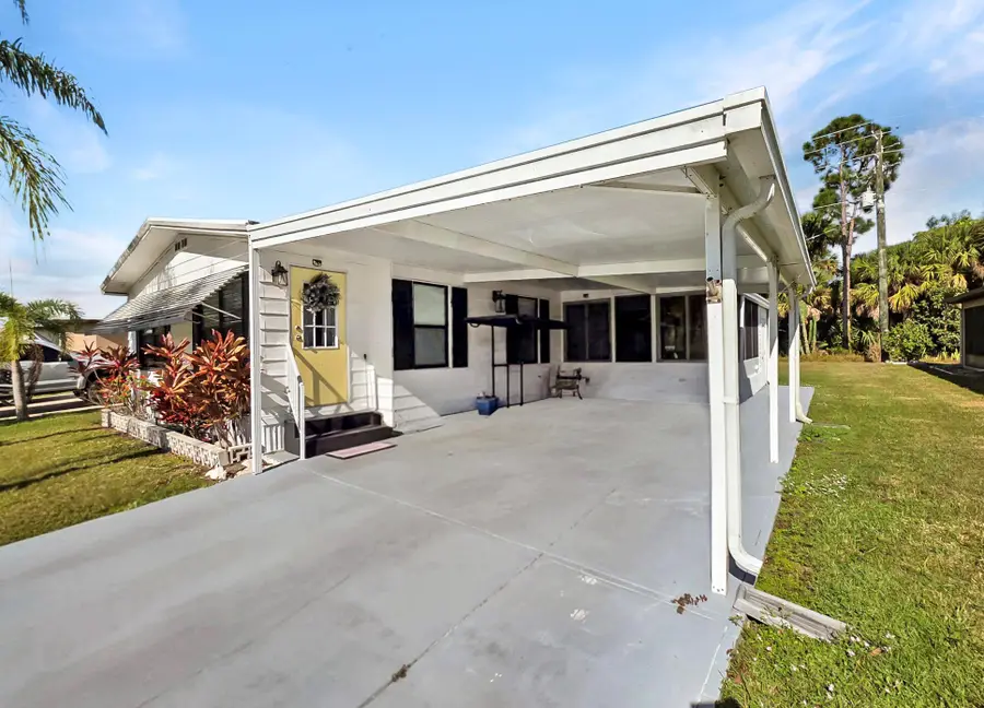 35 Flores Del Norte, Fort Pierce, FL 34951 - Image #3