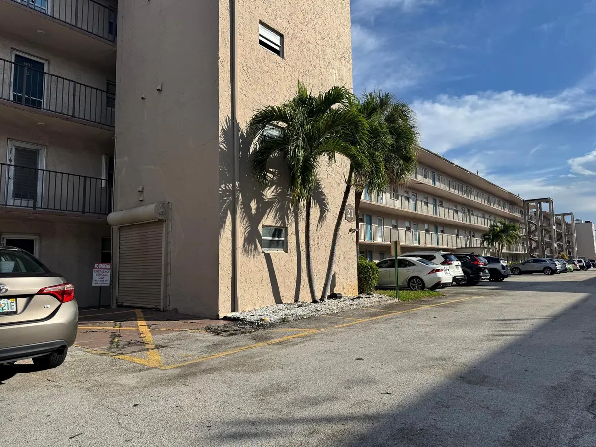 725 Lori Drive #107, Palm Springs, FL 33461 - Image #1