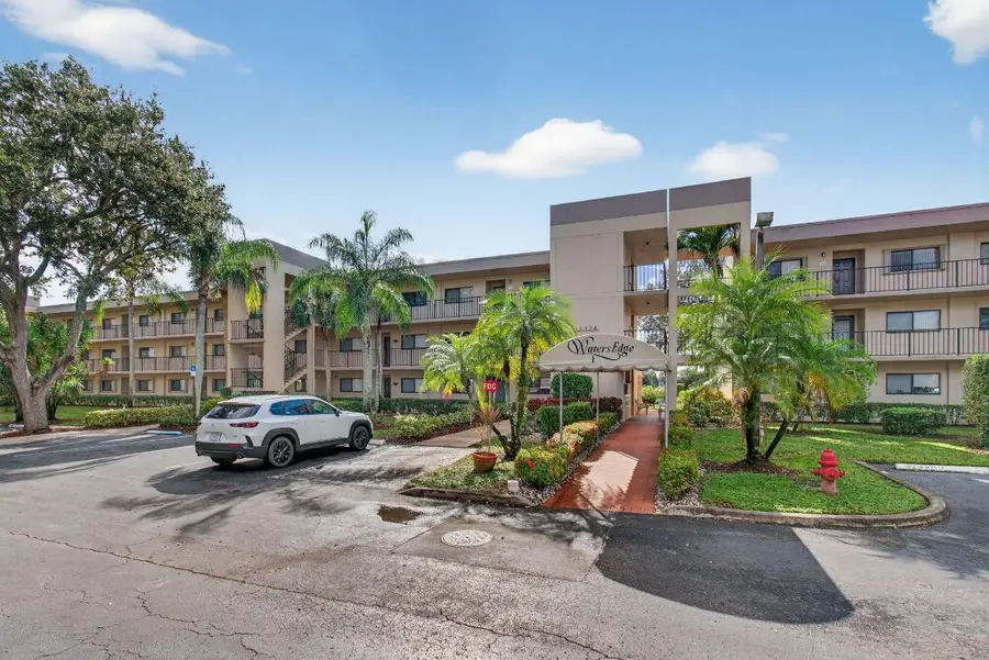 15324 Lakes Of Delray Boulevard #107, Delray Beach, FL 33484 - Image #2