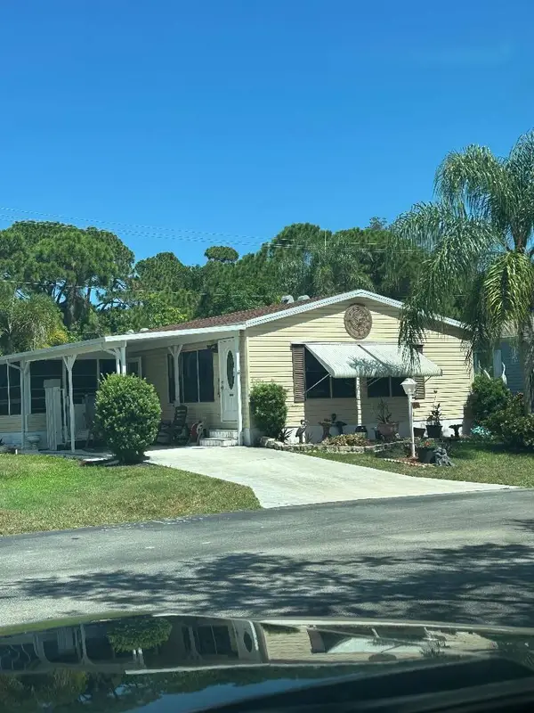 456 Tropical Isles Circle, Fort Pierce, FL 34982