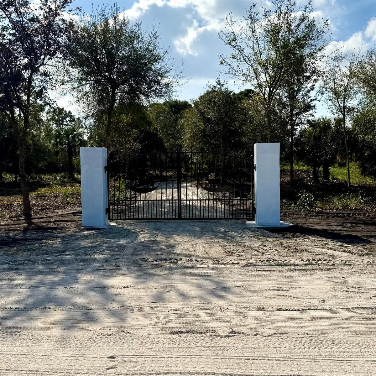 7805 21st Street Sw, Vero Beach, FL 32968 - Image #1