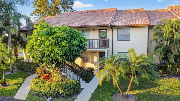 4542 Lucerne Lakes Boulevard E #202, Lake Worth, FL 33467