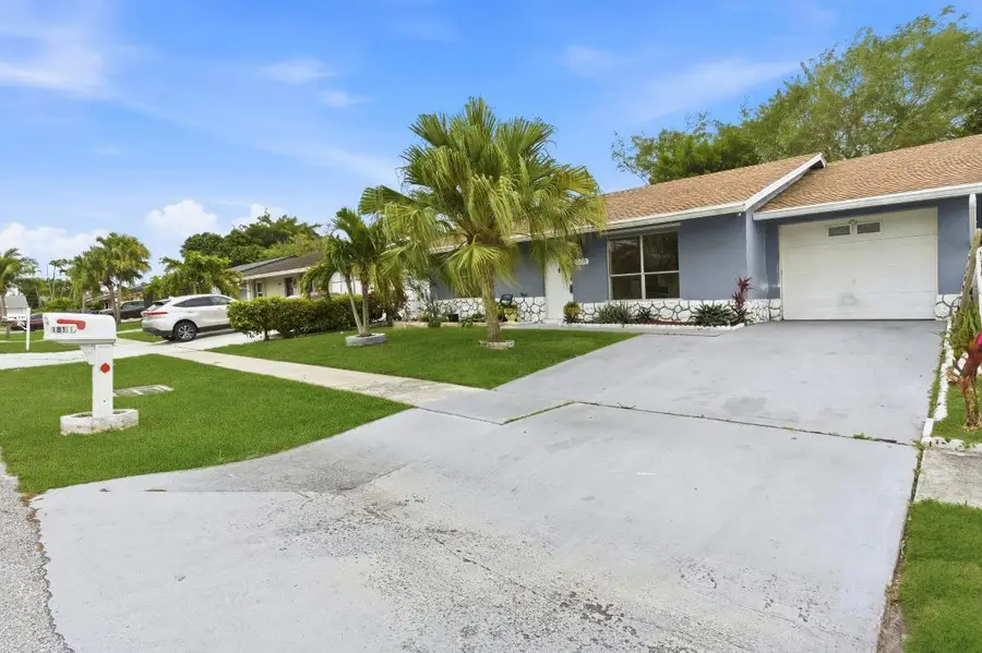 6130 Bluegrass Circle, Greenacres, FL 33463 - #2