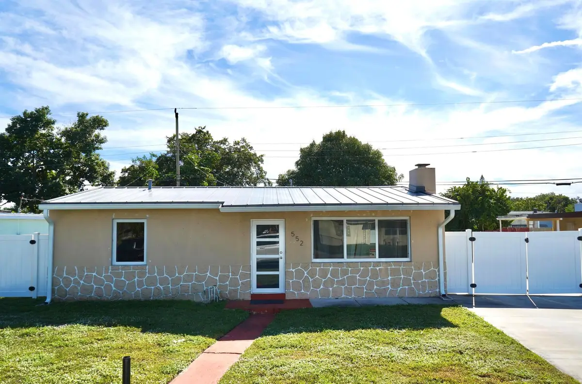 552 Beech Road, West Palm Beach, FL 33409 - Image #1