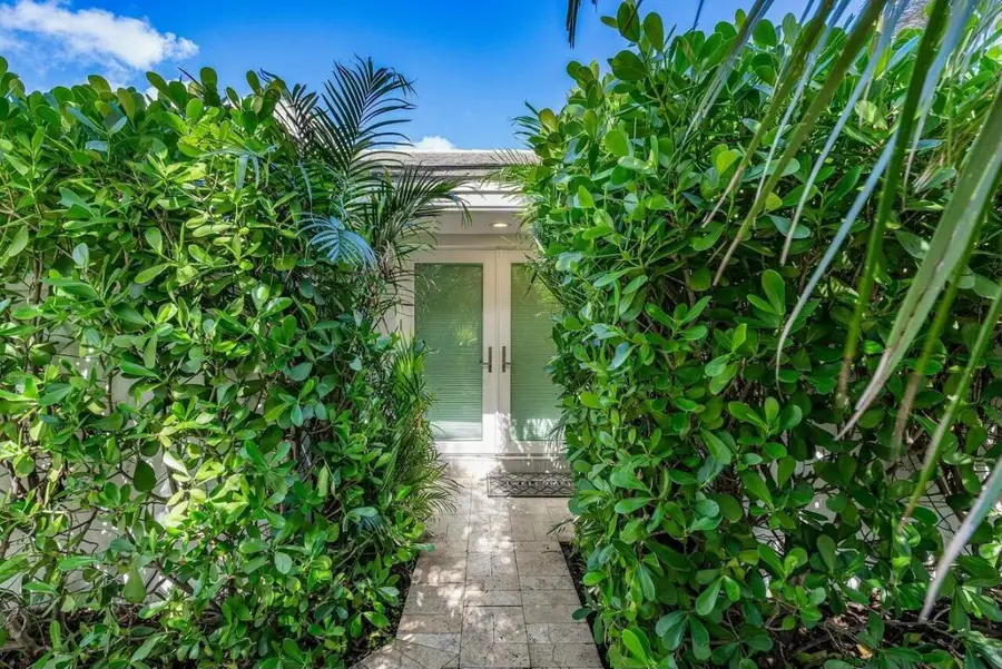 921 Cypress Drive, Delray Beach, FL 33483 - Image #2
