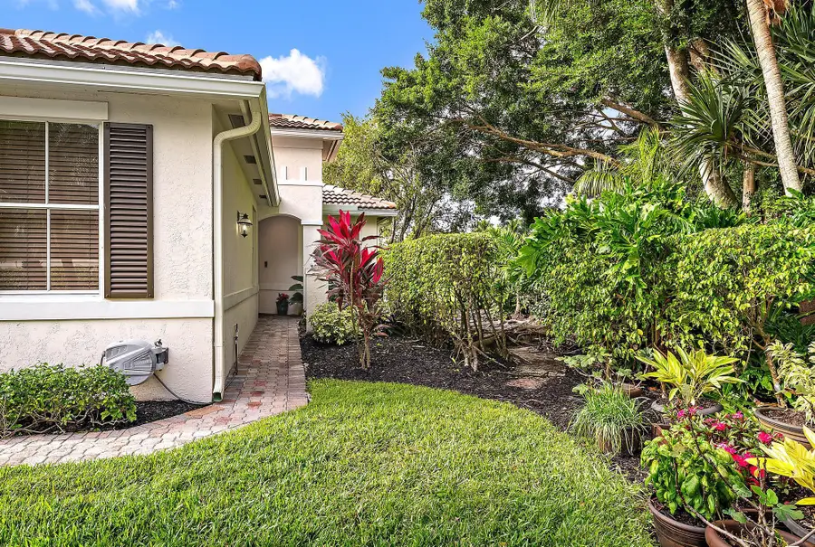 8205 Sandpiper Way, West Palm Beach, FL 33412 - Image #2