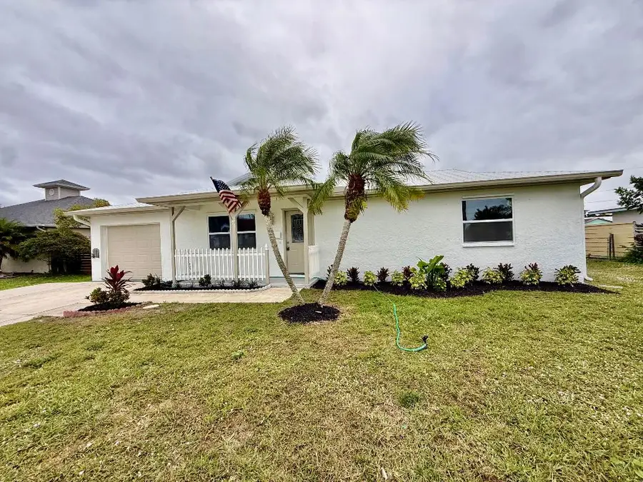 520 NW Azalea Avenue, Port Saint Lucie, FL 34983 - Image #2