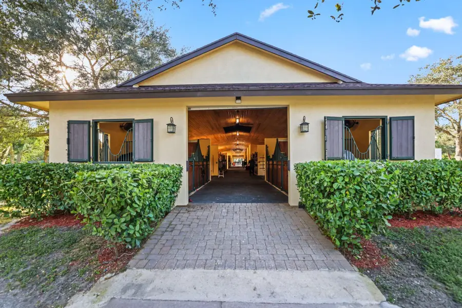 4980 Stables Way, Wellington, FL 33414 - Image #2