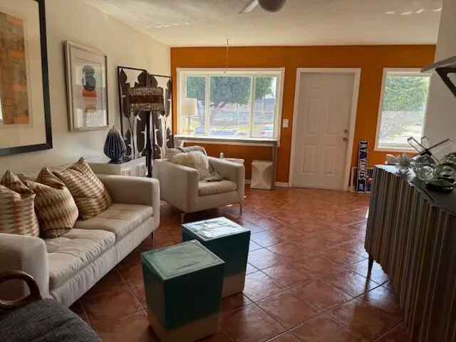 3402 Cynthia Lane #112, Lake Worth Beach, FL 33461 - Image #2