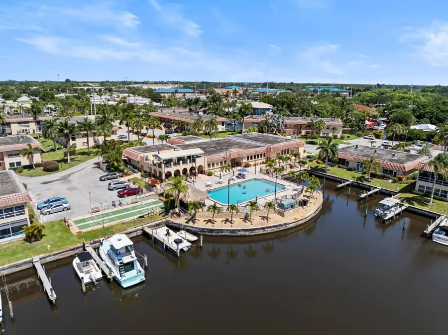 2600 S Kanner Highway #F8, Stuart, FL 34994 - Image #2