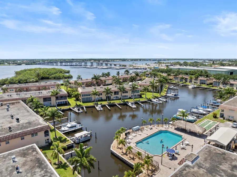 2600 S Kanner Highway #F8, Stuart, FL 34994 - Image #3