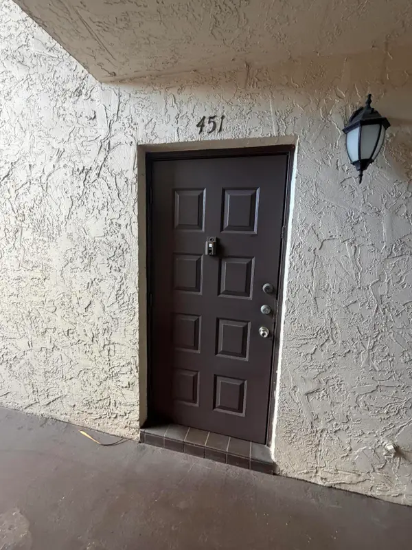 451 N Laurel Drive #1502, Margate, FL 33063