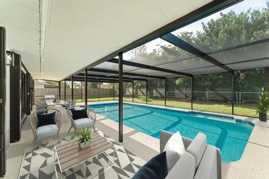 5310 Echo Pines Circle E, Fort Pierce, FL 34951 - Image #2