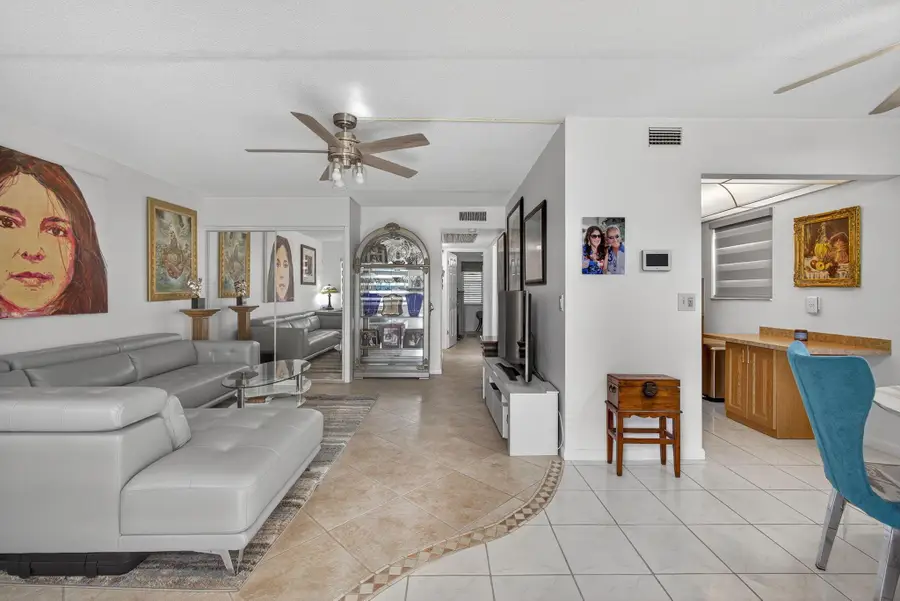 144 Dorchester G, West Palm Beach, FL 33417 - Image #3