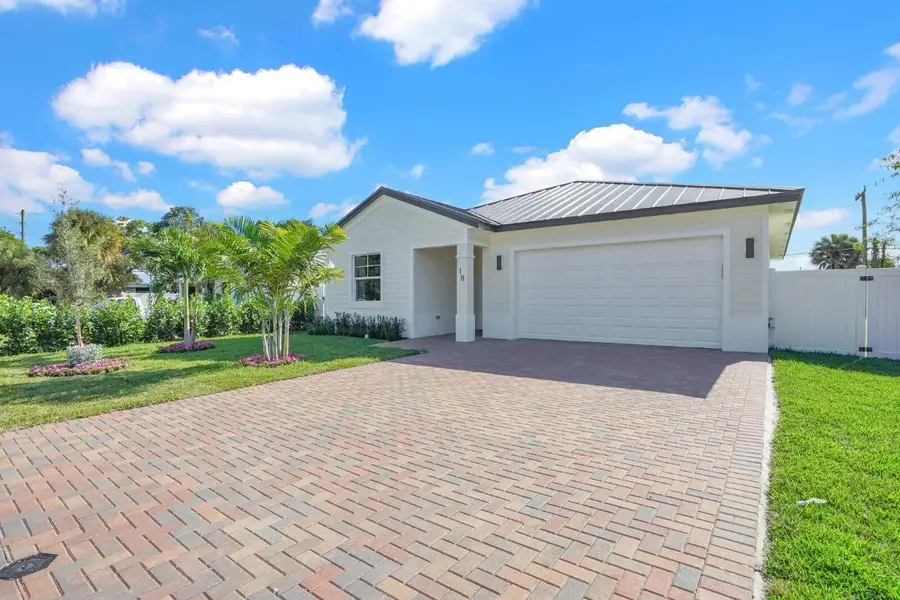 18 SW 6th Street, Delray Beach, FL 33444 - #2