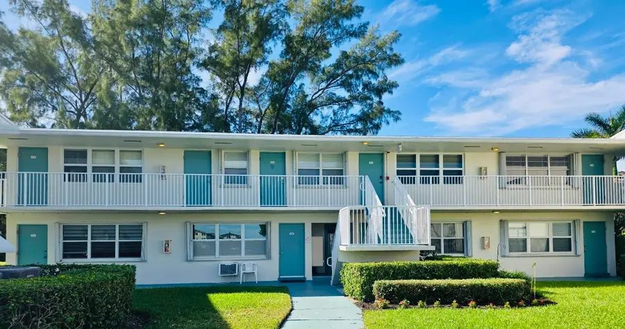 240 Horizons W #208, Boynton Beach, FL 33435 - #3