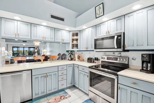 901 Seafarer Circle #503, Jupiter, FL 33477