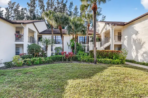 3227 Perimeter Drive, Greenacres, FL 33467