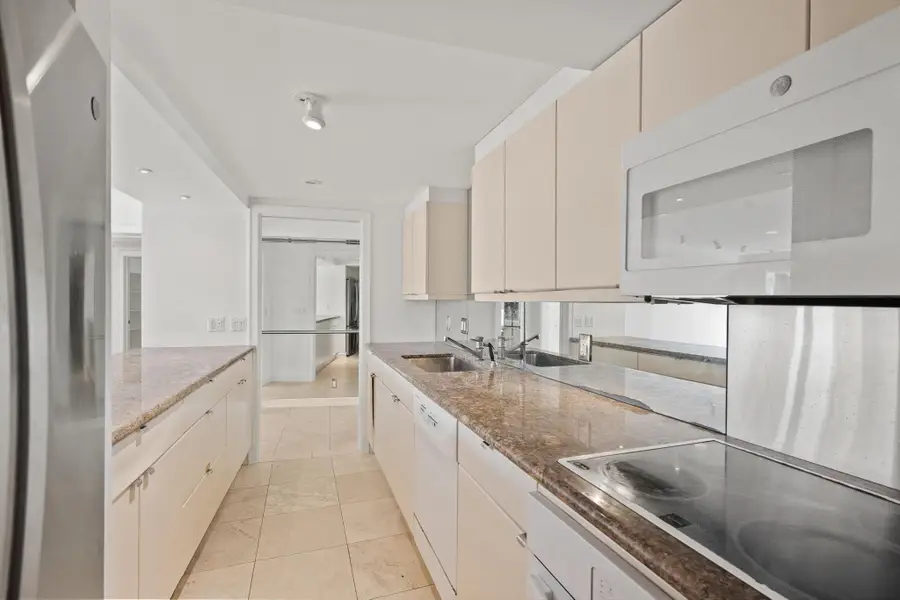 369 S Lake Drive #2e, Palm Beach, FL 33480 - Image #2