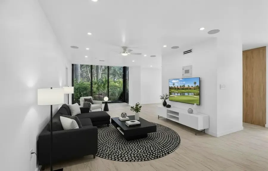 7819 Lakeside Boulevard #812, Boca Raton, FL 33434 - Image #2