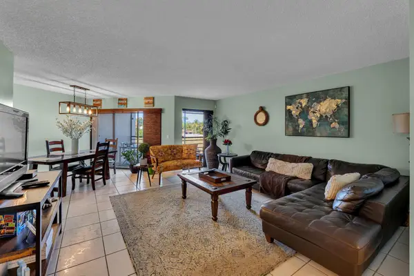 5650 Camino Del Sol #205, Boca Raton, FL 33433