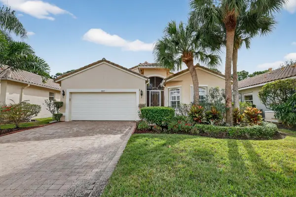 357 NW Springview Loop, Port St Lucie, FL 34986