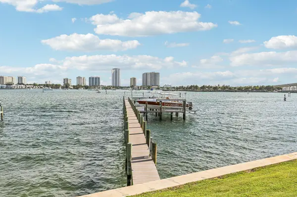 370 Wilma Circle W #6, Riviera Beach, FL 33404