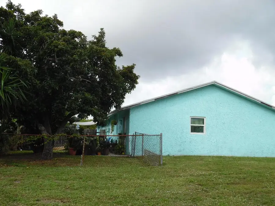 3910 Holden Lane, Lake Worth, FL 33461 - #2